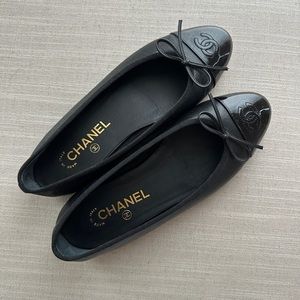 Chanel ballet flat black patent 38